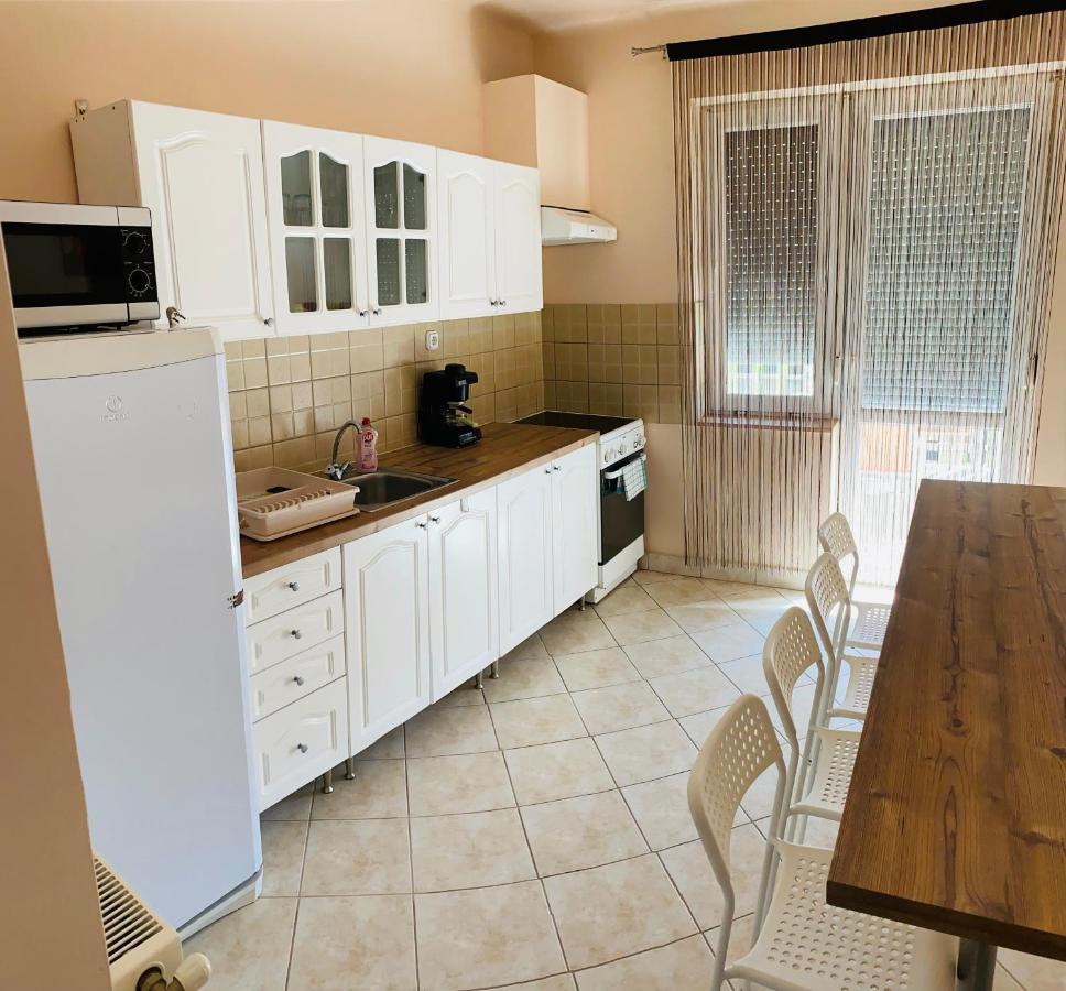 Pandora Pool Apartman Hajdúszoboszló Dış mekan fotoğraf