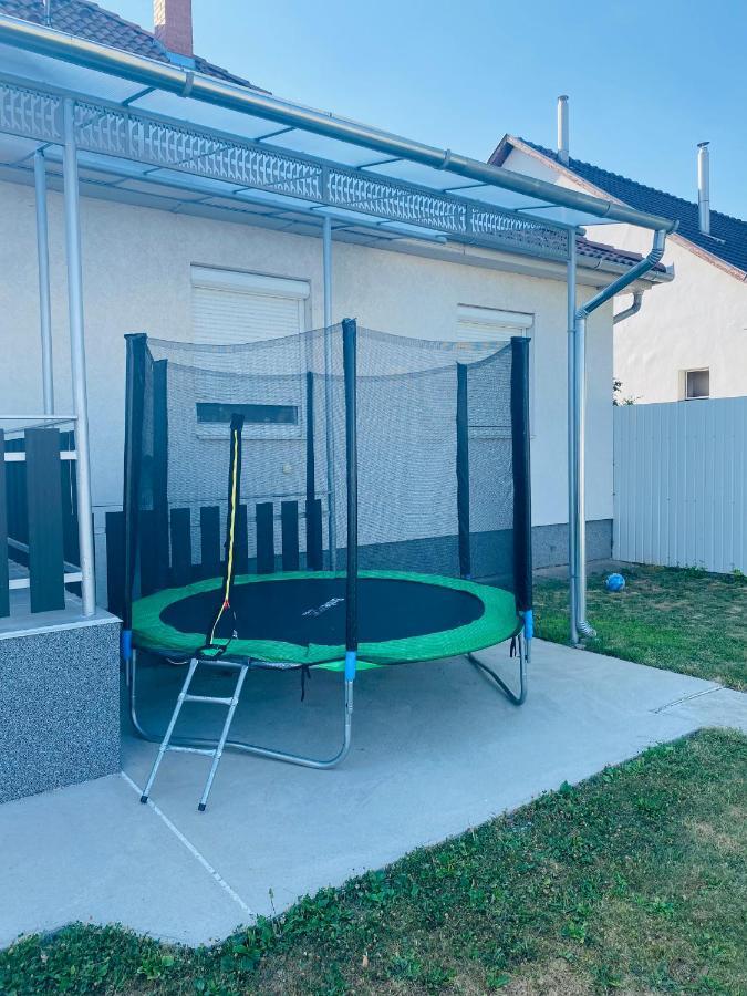 Pandora Pool Apartman Hajdúszoboszló Dış mekan fotoğraf